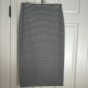 Max Studio Black and White Striped Pencil Skirt